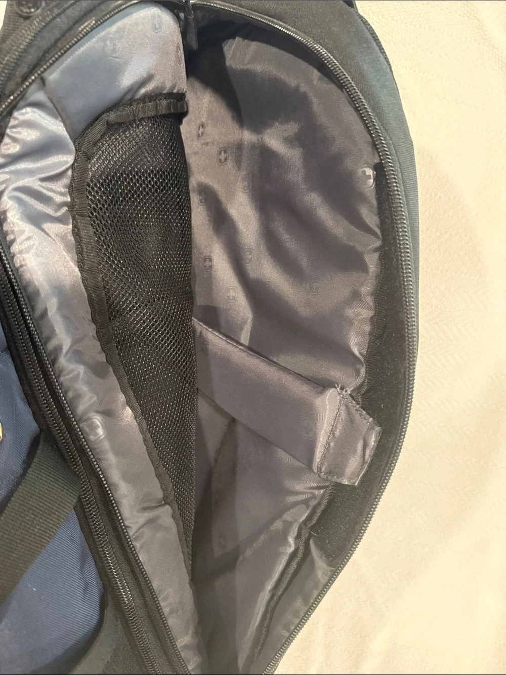SwissGear Black and Navy Laptop Backpack with Multiple Pockets